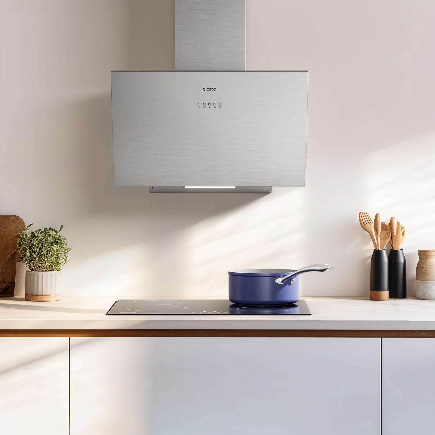 Ciarra Hotte Aspirante Inclinée 60cm - Classe A+++ - 650m³/h - Hotte de Cuisine 3 Vitesses - Filtres à Charbon Inclus - Evacuation ou Recyclage - Inox