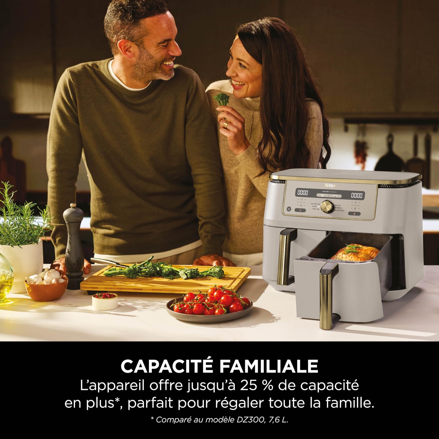NINJA Dual Zone Max Air Fryer 2 Compartiments, Capacité Familiale de 9,5L, Max 240°C, Air Fryer 6-en1, Pièces Antiadésives Amovibles Lavables Au Lave-Vaisselle, Stone/Or DZ400EUSTGD