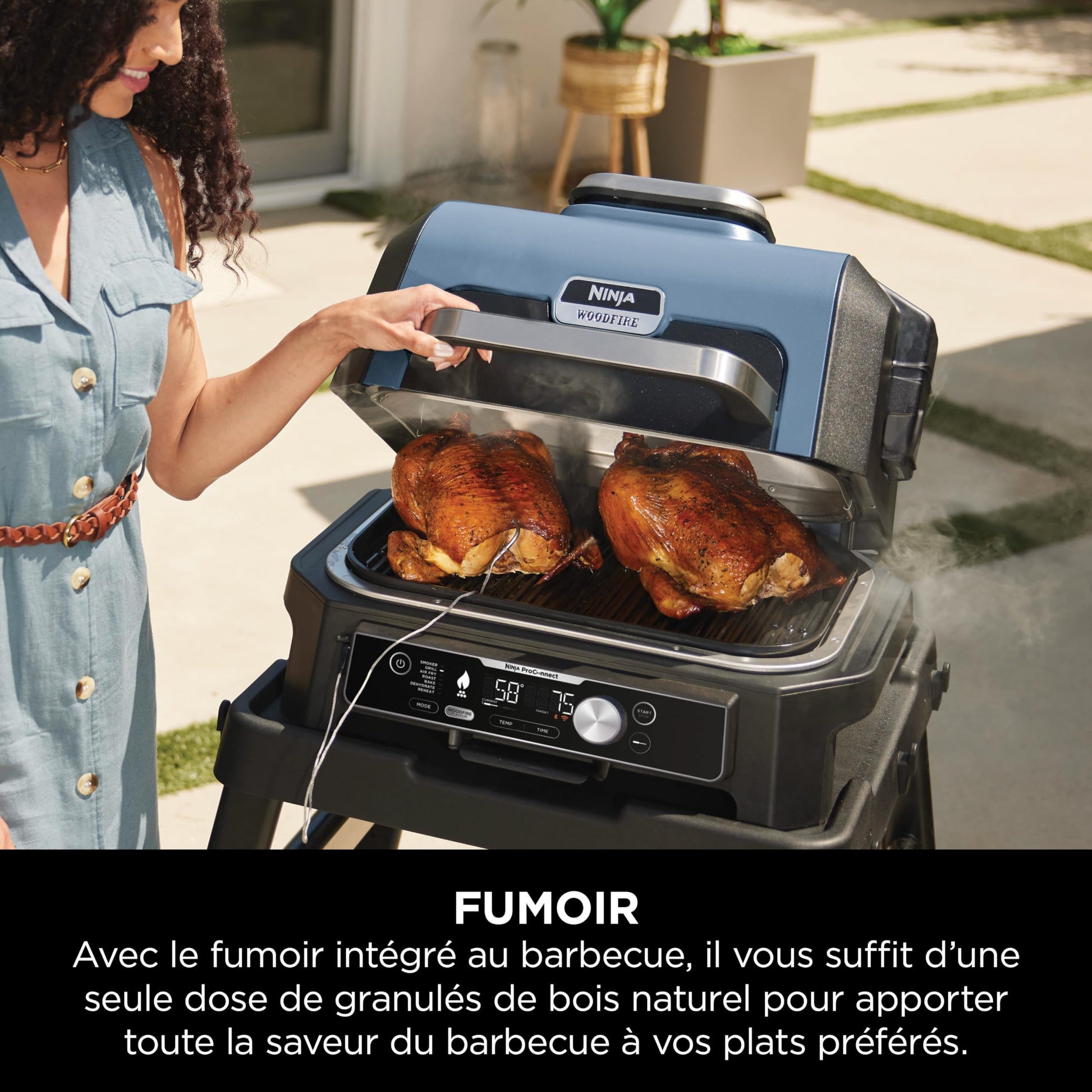 Ninja Woodfire Pro Connect XL Barbecue Électrique & Fumoir avec Contrôle d'Application, 2 Sondes, Grille, Housse, Revêtements & Brosse, Grill & Friteuse sans huile 7-en-1, Bleu & Noir OG901EUAMZ